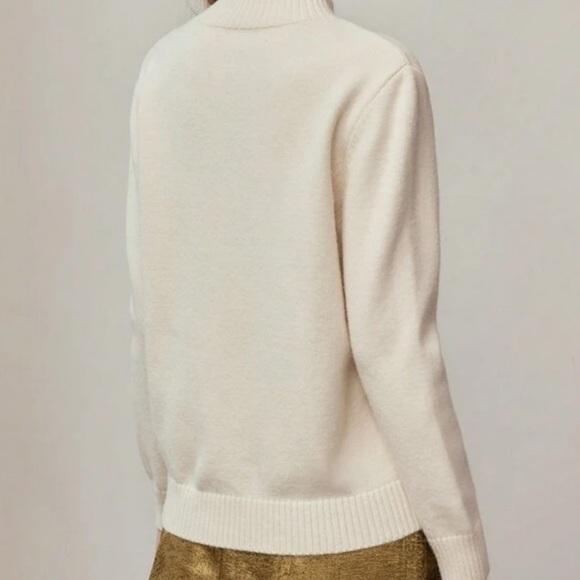 Elegant Cream and Gold Sweater - Picture 5 of 5